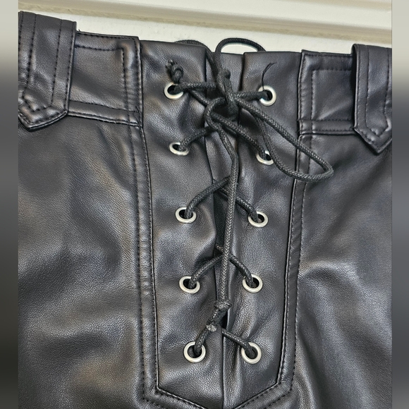 F21 Faux leather lace up shorts size Medium - Picture 2 of 7